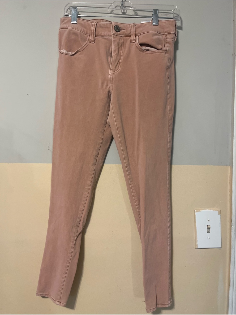 American Eagle Super Stretch Women’s Slim Straight Jeans in Dusty Rose